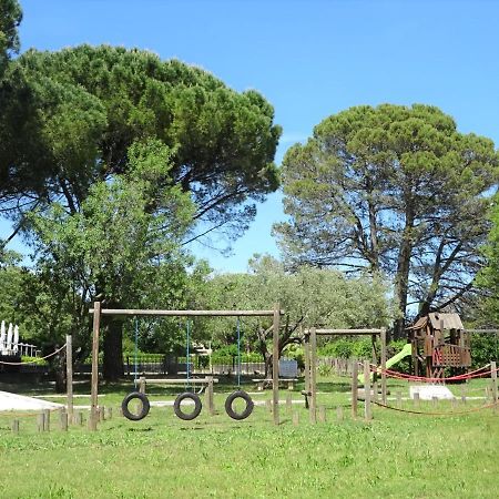 Domaine Le Moulin Neuf Otel Saint-Quentin-la-Poterie Dış mekan fotoğraf