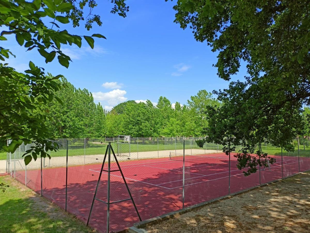 Domaine Le Moulin Neuf Otel Saint-Quentin-la-Poterie Dış mekan fotoğraf